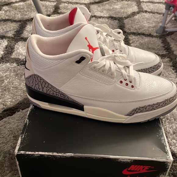 Jordan’s - Picture 7 of 7